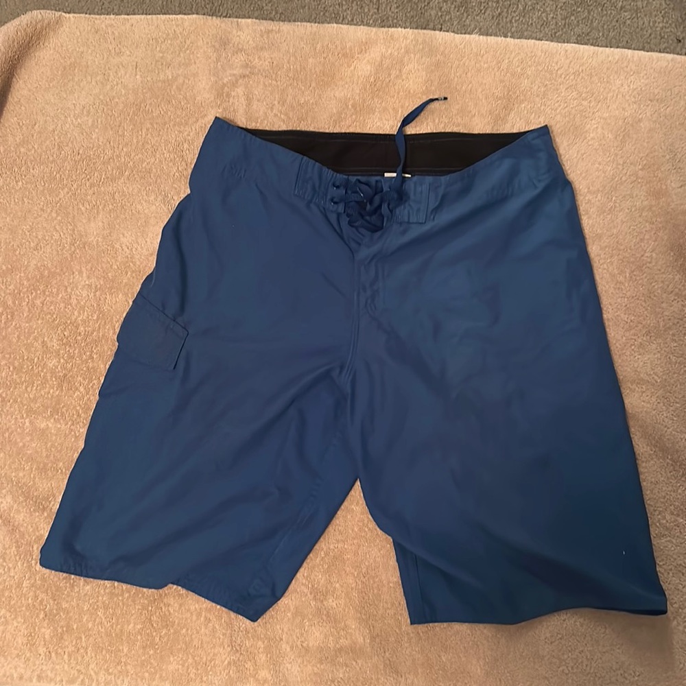Men's swim trunks size:32 waist